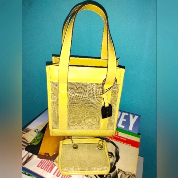 Gucci Mesh Small Tote Set - Picture 3 of 7